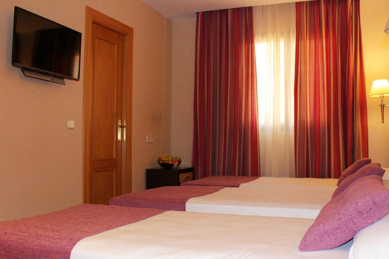 Hotel Equo Aranjuez Quarto foto